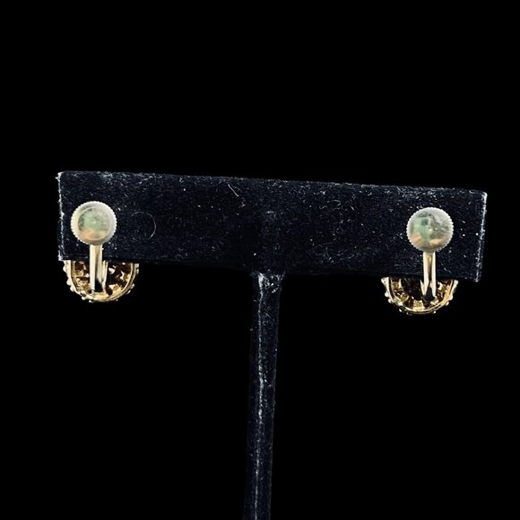 Vintage Gold Tone And Red Rhinestone Tear Drop Screw Back Earrings (5287) - Picture 3 of 5